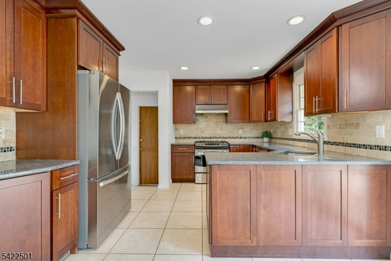 788 Country Club Road Bridgewater, NJ 08807 - Photo 10 of 42