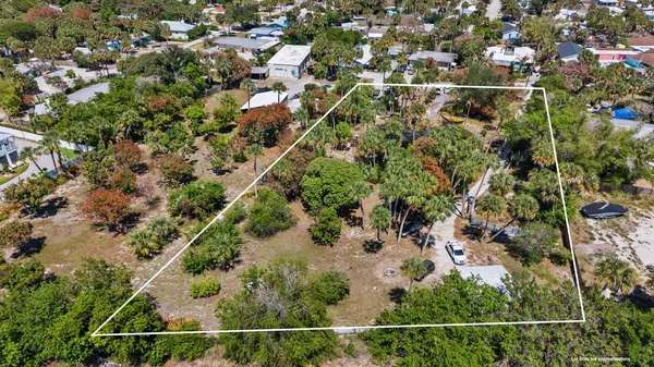 $400,000 | 2614 Northeast Palm Avenue, Jensen Beach, FL 34957