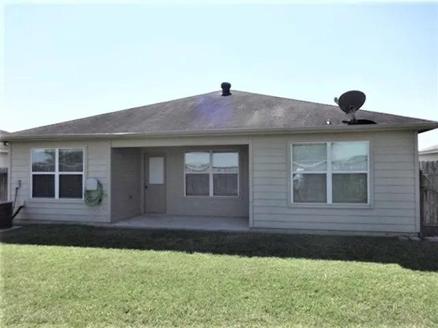 $1,835 | 6823 Manor Terrace Lane, Richmond, TX 77469