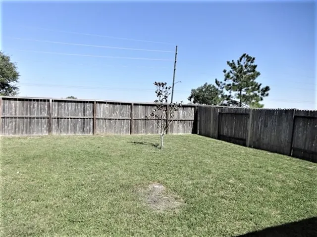 $1,835 | 6823 Manor Terrace Lane, Richmond, TX 77469