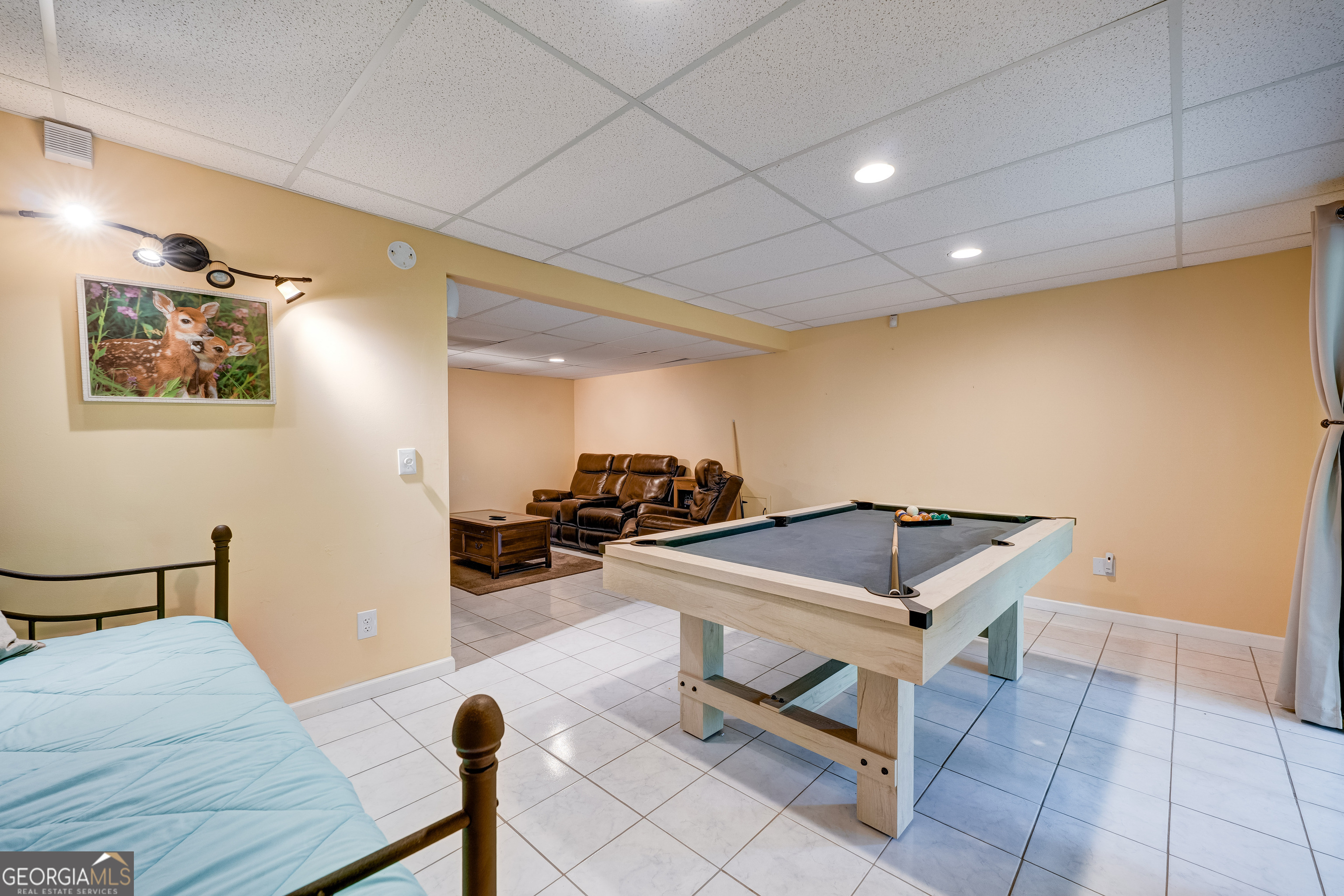 708 Wilson Mountain Road Blairsville, GA 30512 - Photo 30 of 48 a room with furniture