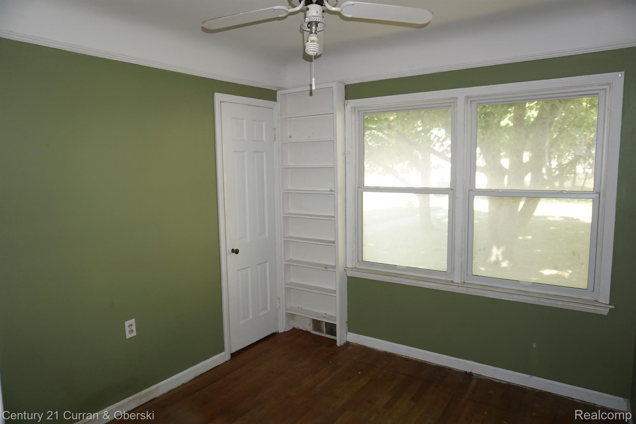 5043 South Wayne Road Wayne, MI 48184 - Photo 11 of 25 Gallery Image 11