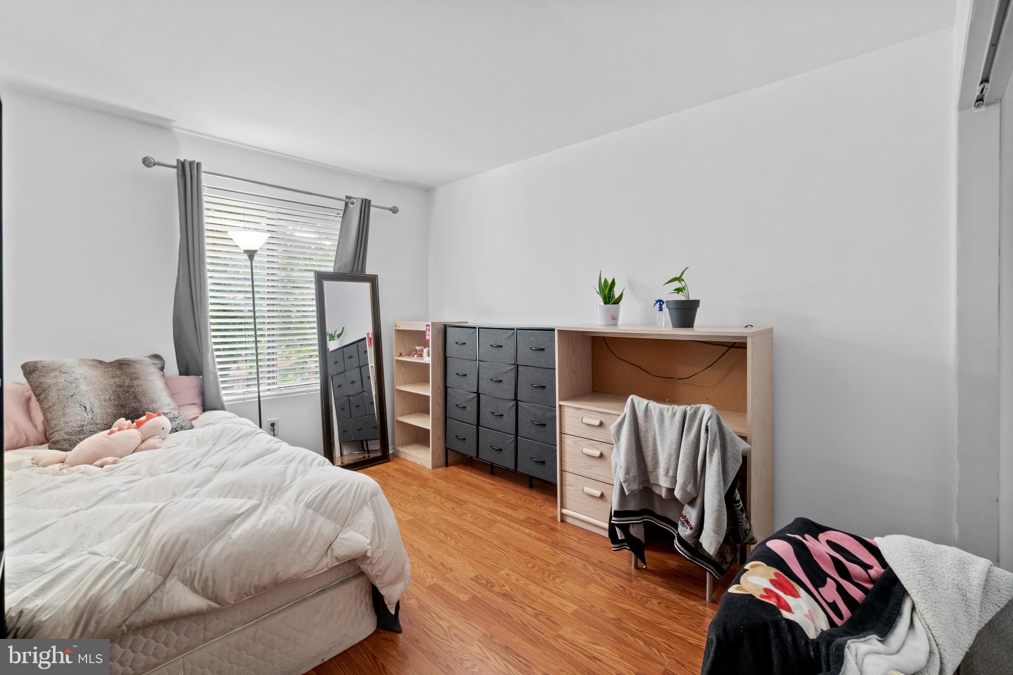 15 Gloucester Court Reisterstown, MD 21136 - Photo 21 of 32 Bedroom Three