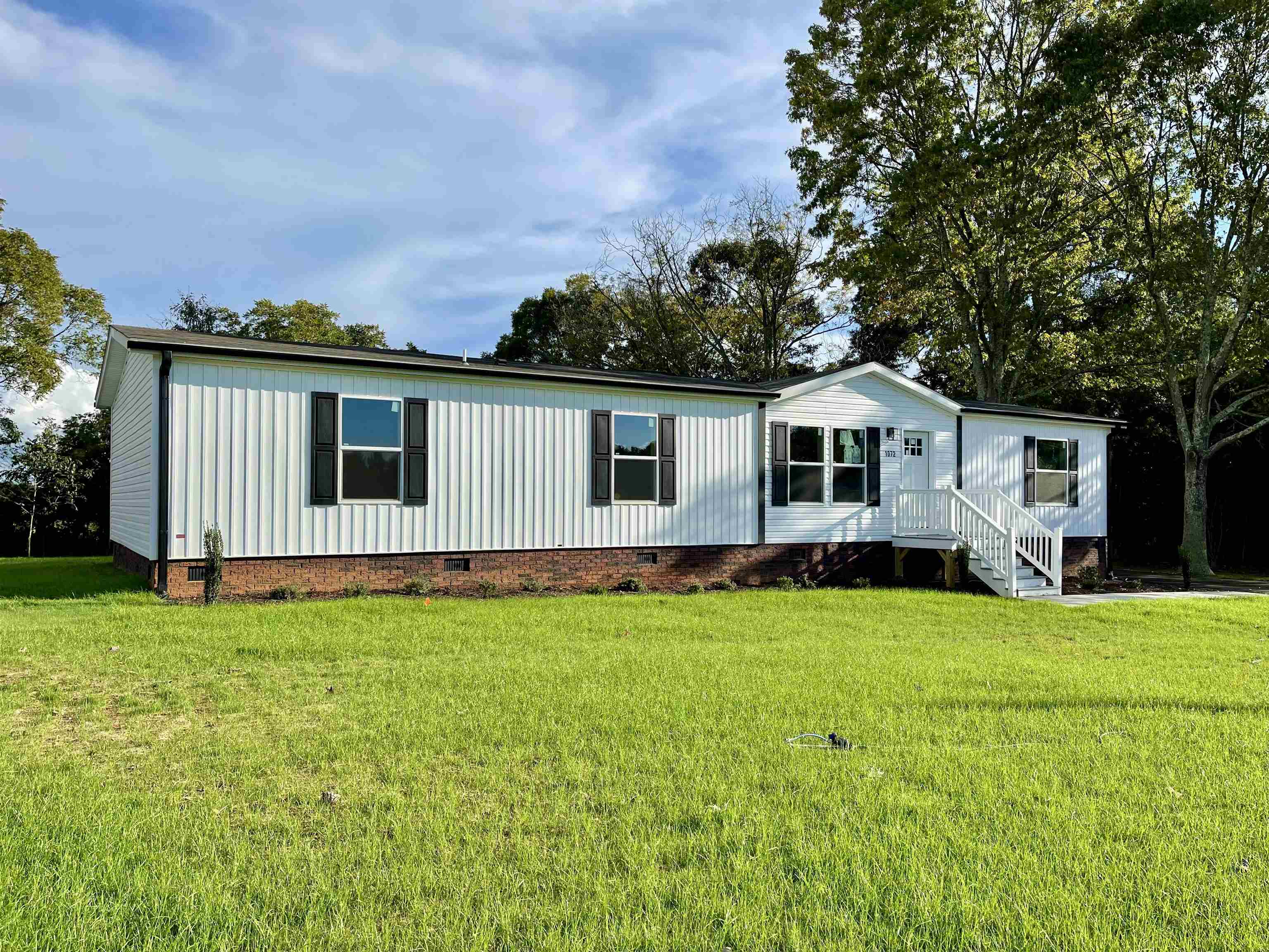 1072 Piedmont Road Chesnee, SC 29323 - Photo 1 of 31
