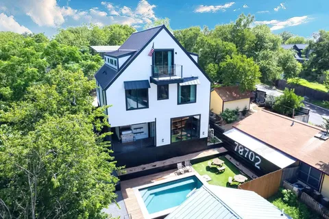 $2,095,000 | 1914 East 8th Street, Austin, TX 78702