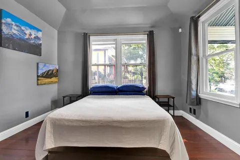 $2,095,000 | 1914 East 8th Street, Austin, TX 78702