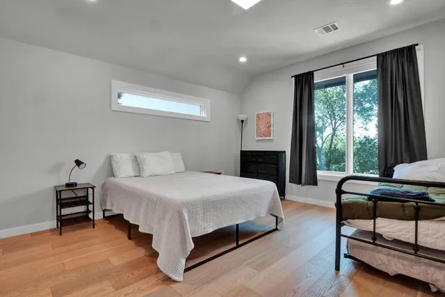 $2,095,000 | 1914 East 8th Street, Austin, TX 78702