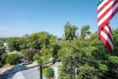 $2,095,000 | 1914 East 8th Street, Austin, TX 78702