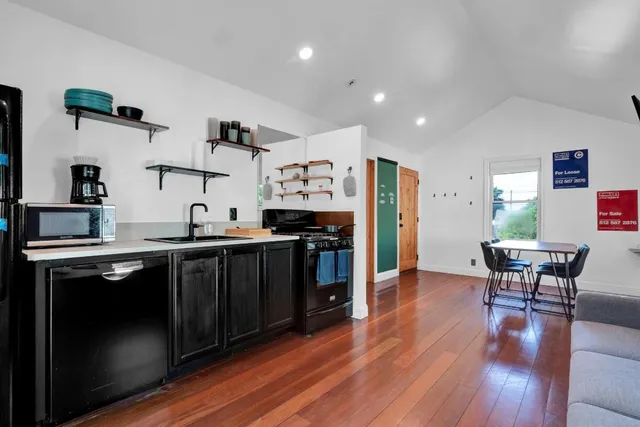 $2,095,000 | 1914 East 8th Street, Austin, TX 78702