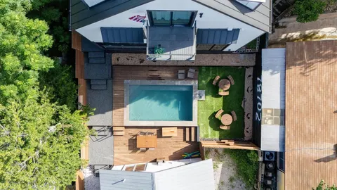 $2,095,000 | 1914 East 8th Street, Austin, TX 78702