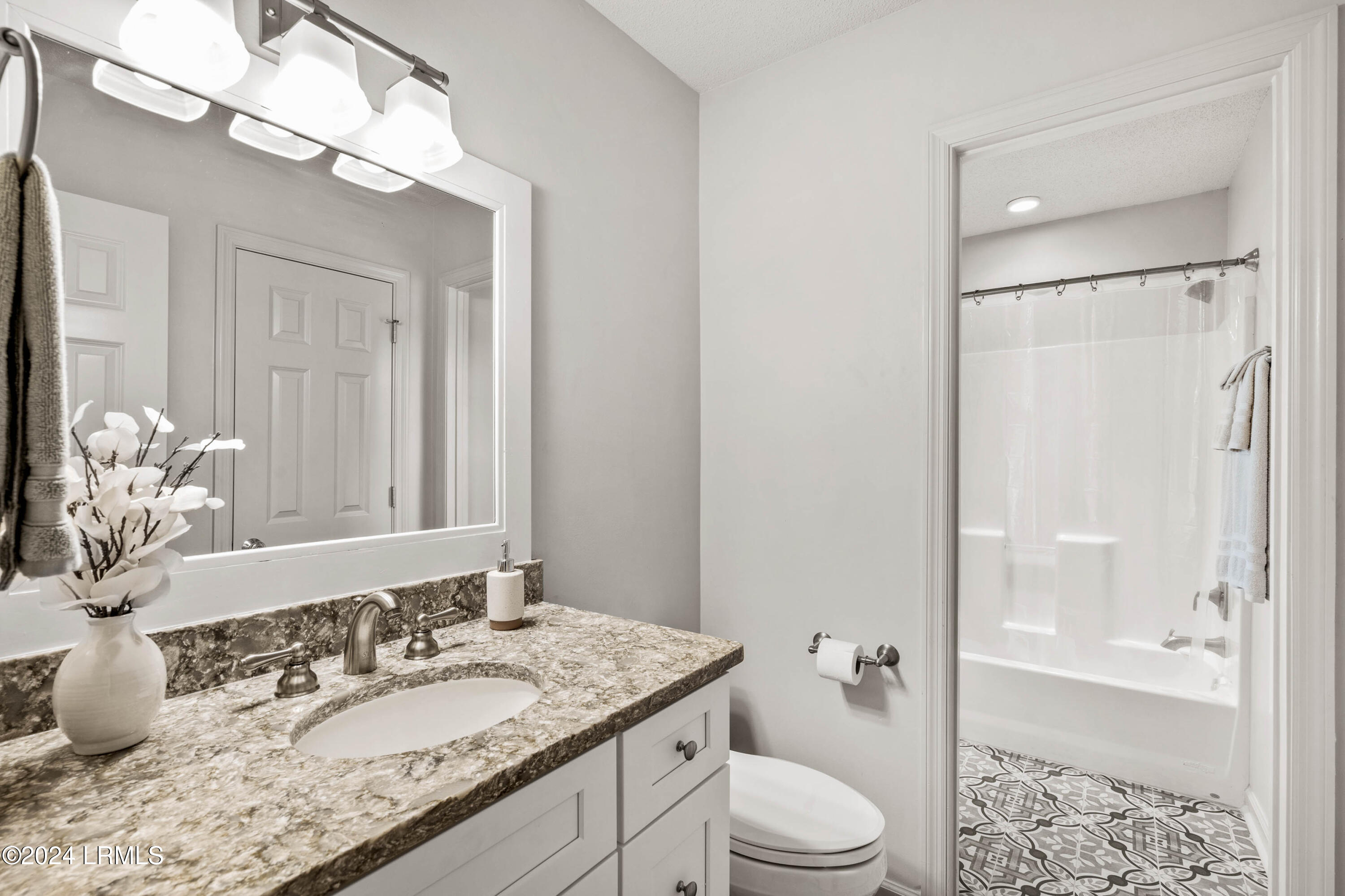 817 15th Street, Unit F Port Royal, SC 29935 - Photo 32 of 40 817 15th St-35