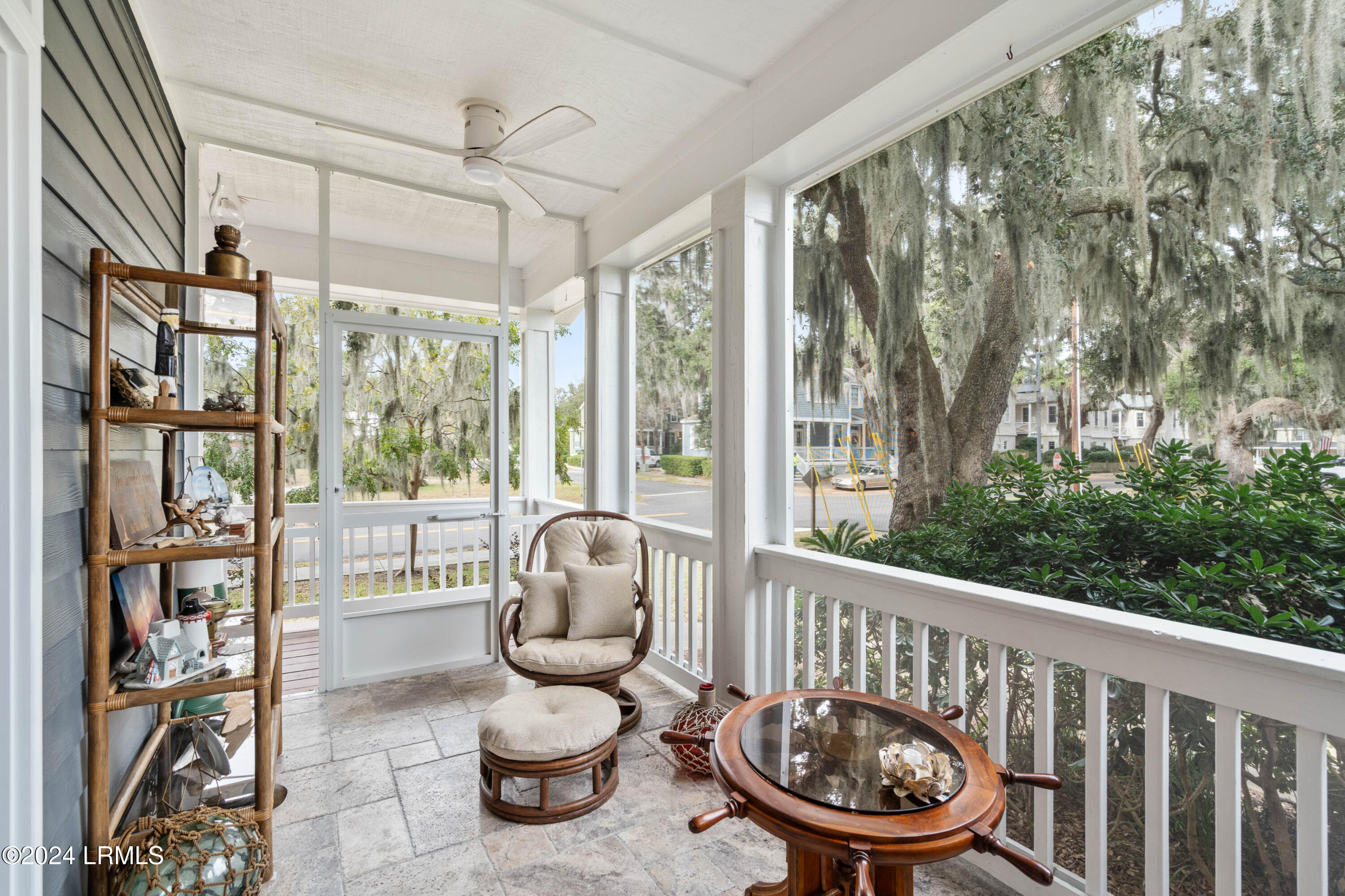 817 15th Street, Unit F Port Royal, SC 29935 - Photo 5 of 40 817 15th St-28