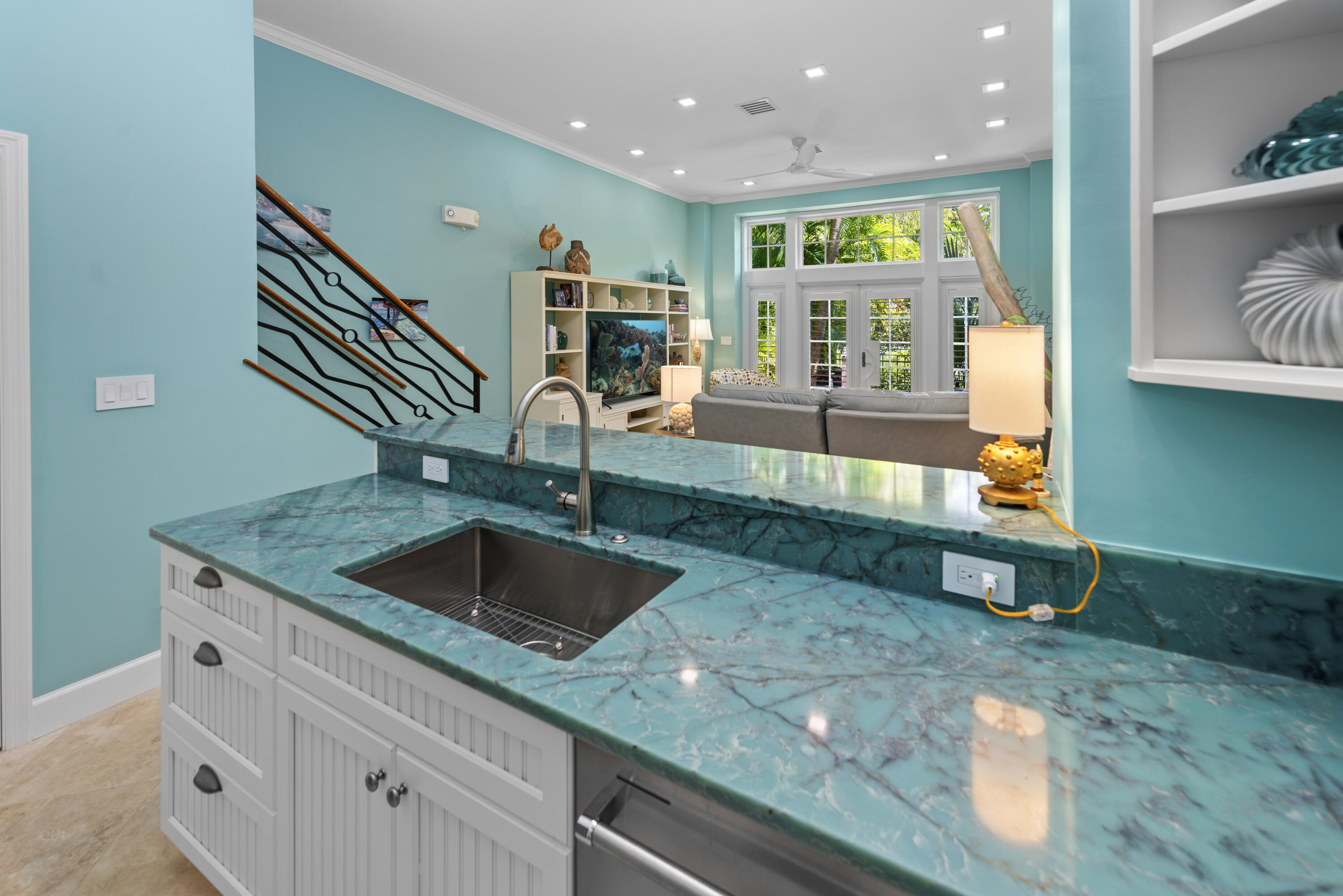 101 Front Street, Unit 23 Key West, FL 33040 - Photo 20 of 52 Kitchen Quartz Countertop