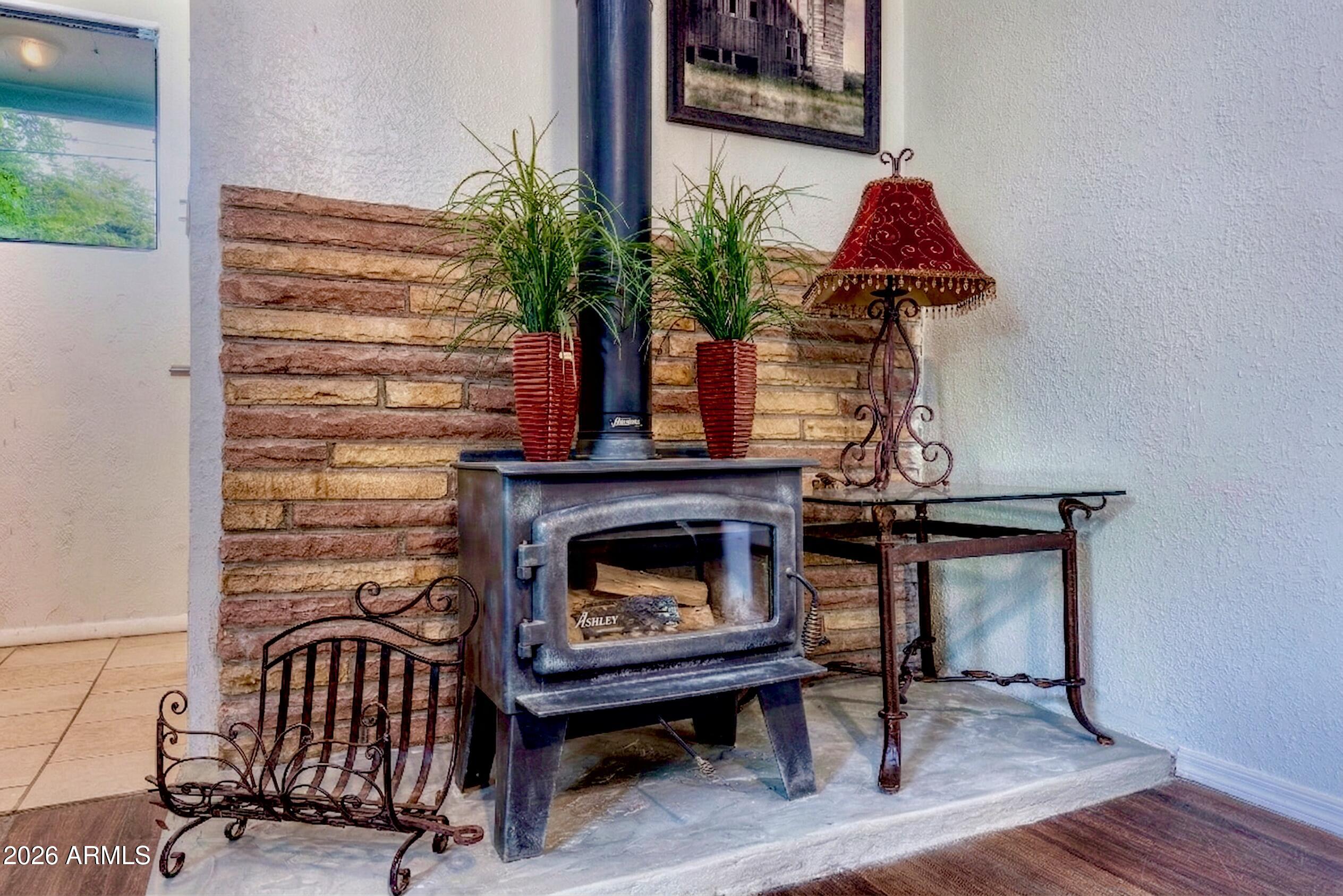 503 West Johnson Drive Payson, AZ 85541 - Photo 4 of 24 a living room with furniture and a fireplace