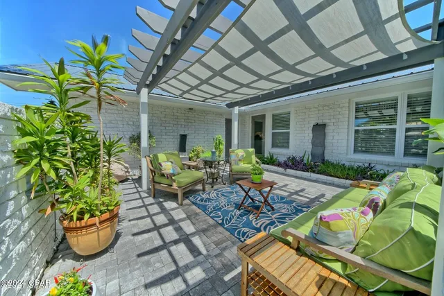 $990,000 | 263 Lullwater Drive, Panama City Beach, FL 32413