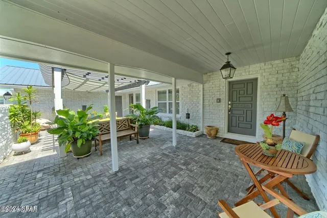 $990,000 | 263 Lullwater Drive, Panama City Beach, FL 32413