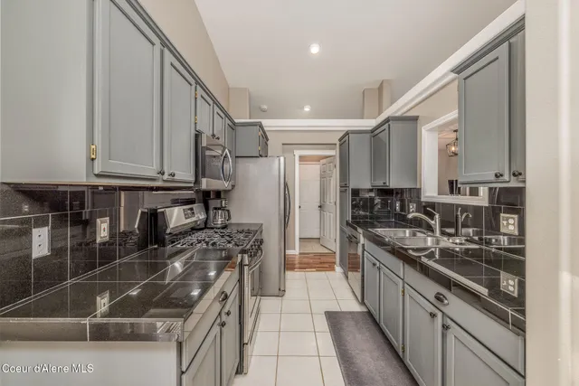 $525,000 | 1066 East Ezra Avenue, Hayden, ID 83835