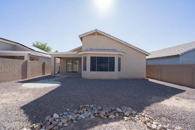 $1,795 | 1314 East Cottonwood Road, San Tan Valley, AZ 85140