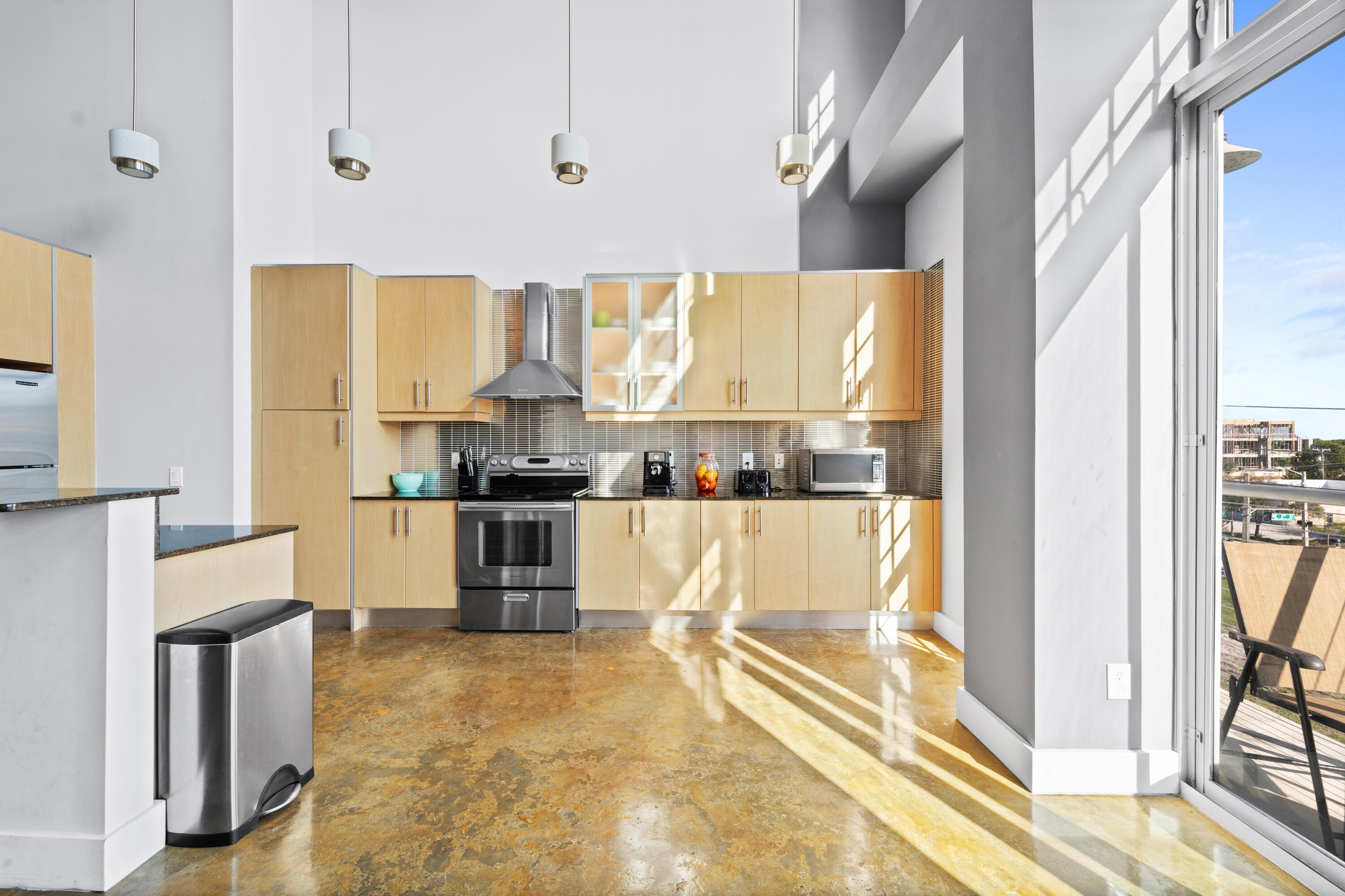 185 Northeast 4th Ave Unit 312  