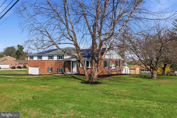 $419,900 | 2893 Sunset Drive, Dallastown, PA 17313
