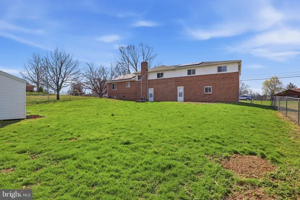 $419,900 | 2893 Sunset Drive, Dallastown, PA 17313
