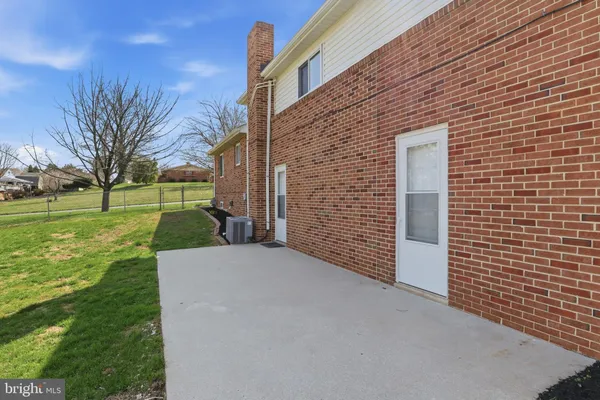 $419,900 | 2893 Sunset Drive, Dallastown, PA 17313