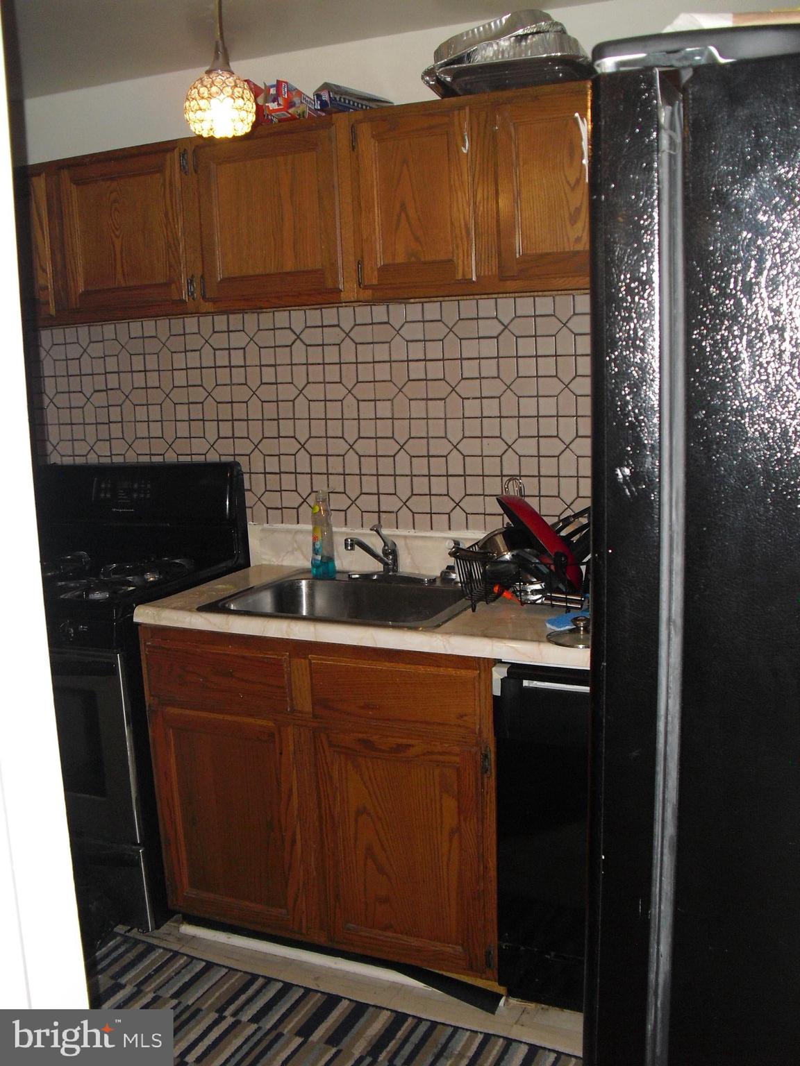 4412 Cedar Garden Road Baltimore, MD 21229 - Photo 3 of 15