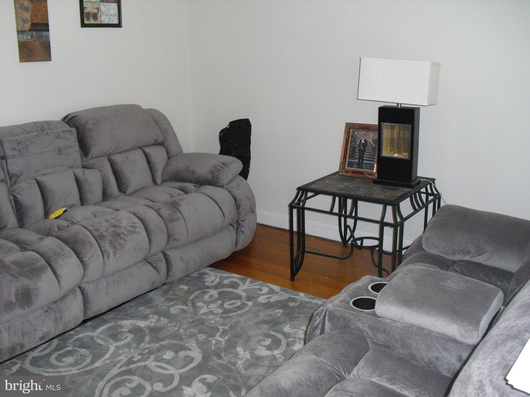 4412 Cedar Garden Road Baltimore, MD 21229 - Photo 5 of 15
