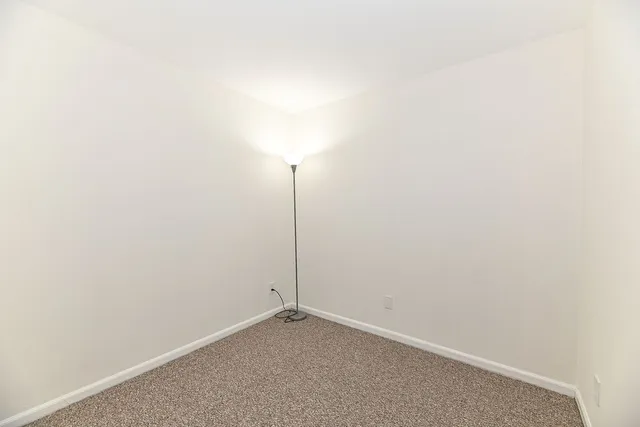 $199,900 | 157 Linden Lane, Unit 8, Thiensville, WI 53092