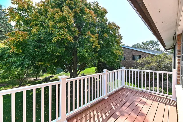 $199,900 | 157 Linden Lane, Unit 8, Thiensville, WI 53092