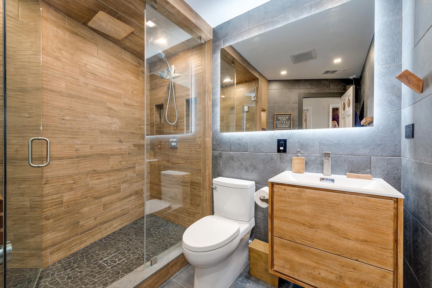 17 North Loomis Street, Unit 1F Chicago, IL 60607 - Photo 16 of 21