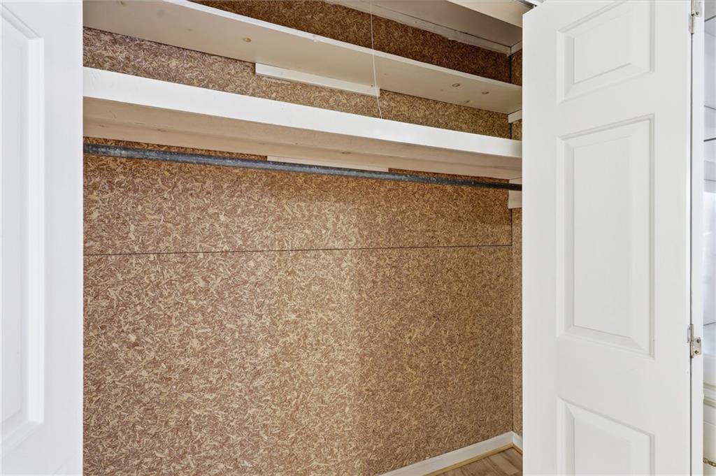 2224 Colonial Drive Gainesville, GA 30501 - Photo 13 of 40 a bathroom with a shower