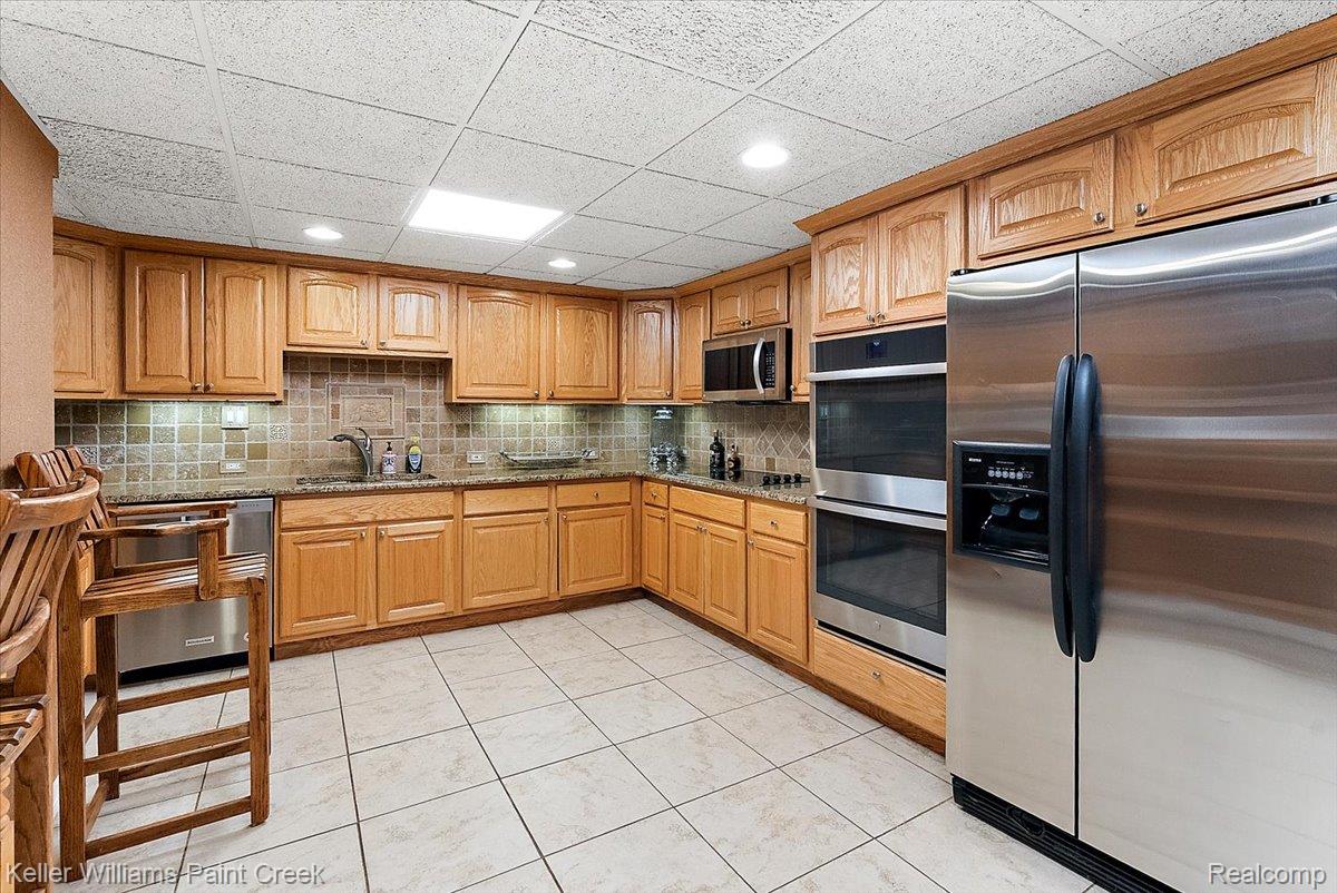 13150 Rhea Court Utica, MI 48315 - Photo 56 of 79 70-13150 Rhea-70.jpg