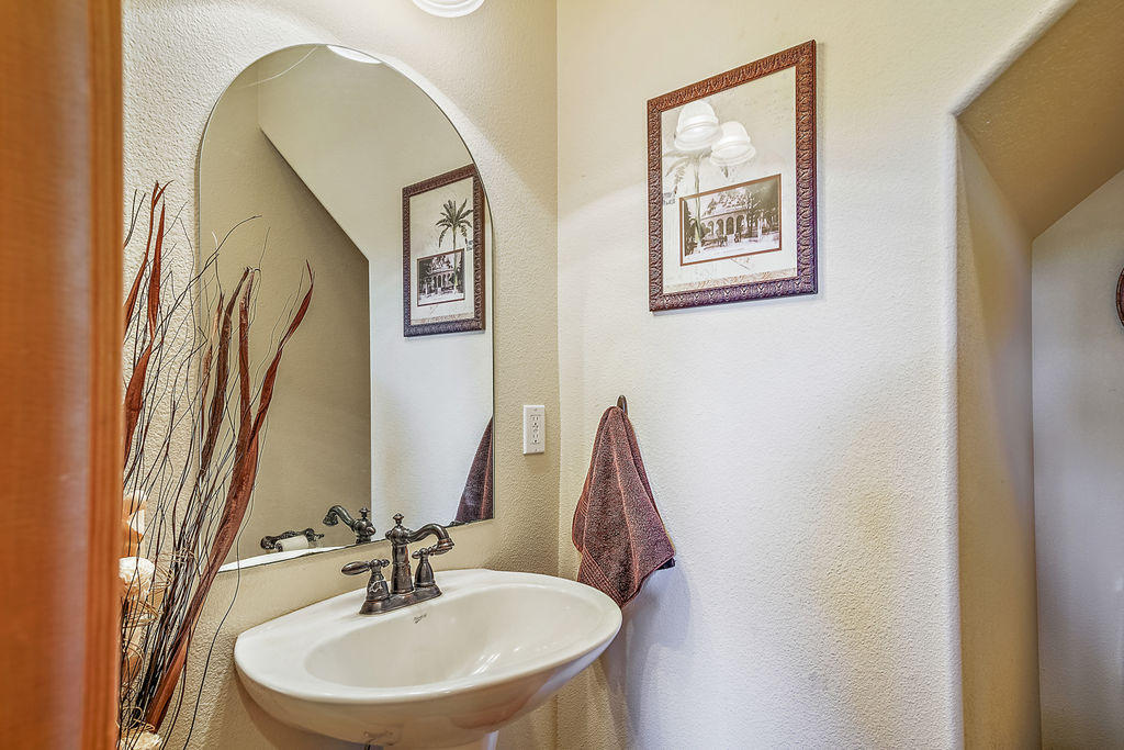 618 Shadow Way Central Point, OR 97502 - Photo 13 of 36 SW(13)