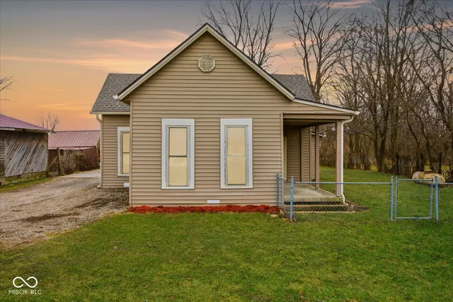 $175,000 | 2407 West Flat Rock Road, Flat Rock, IN 47234