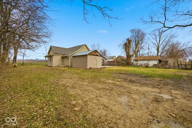 $175,000 | 2407 West Flat Rock Road, Flat Rock, IN 47234