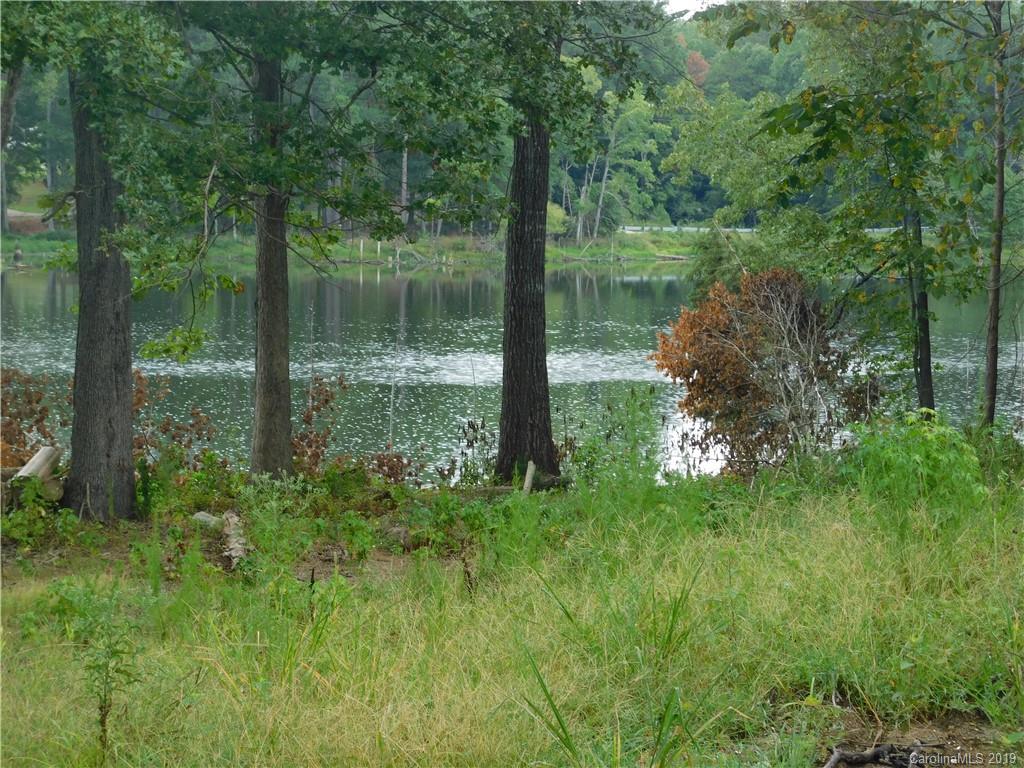 1040 Rippling Brooke Drive Chester, SC 29706 - Photo 1 of 15 Gallery Image 1