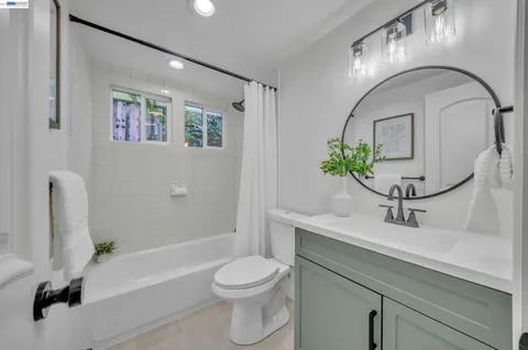 $1,395,000 | 2421 Mallard Drive, Walnut Creek, CA 94597