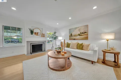 $1,395,000 | 2421 Mallard Drive, Walnut Creek, CA 94597