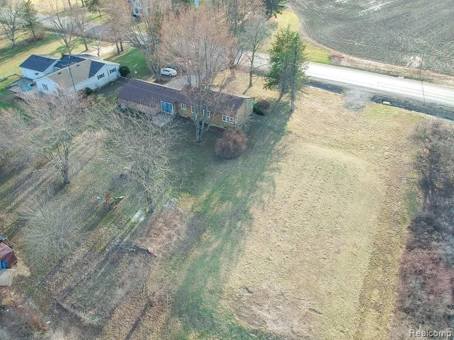 3037 South Morrish Road Swartz Creek, MI 48473 - Photo 27 of 28 3037MorrishRd_SwartzCreek_032822-06.jpg