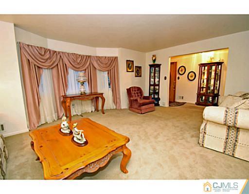 226 Colfax Road North Brunswick, NJ 08902 - Photo 2 of 24 Gallery Image 2