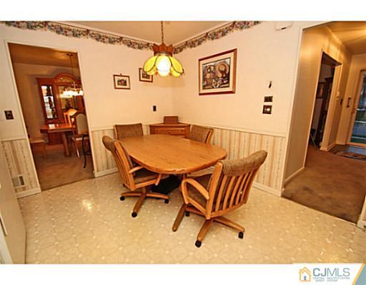 226 Colfax Road North Brunswick, NJ 08902 - Photo 14 of 24 Gallery Image 14
