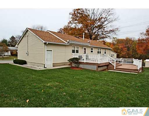 226 Colfax Road North Brunswick, NJ 08902 - Photo 8 of 24 Gallery Image 8