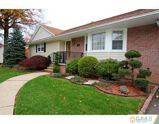 226 Colfax Road North Brunswick, NJ 08902 - Photo 9 of 24 Gallery Image 9