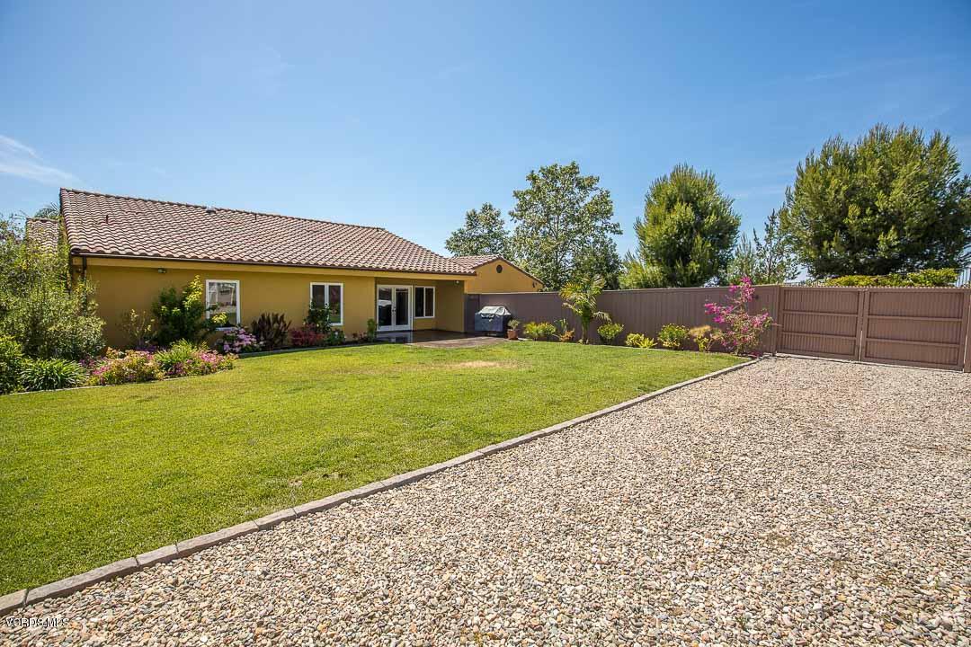 959 Rancho Road Thousand Oaks, CA 91362 - Photo 45 of 57 a view of house with garden space and street view