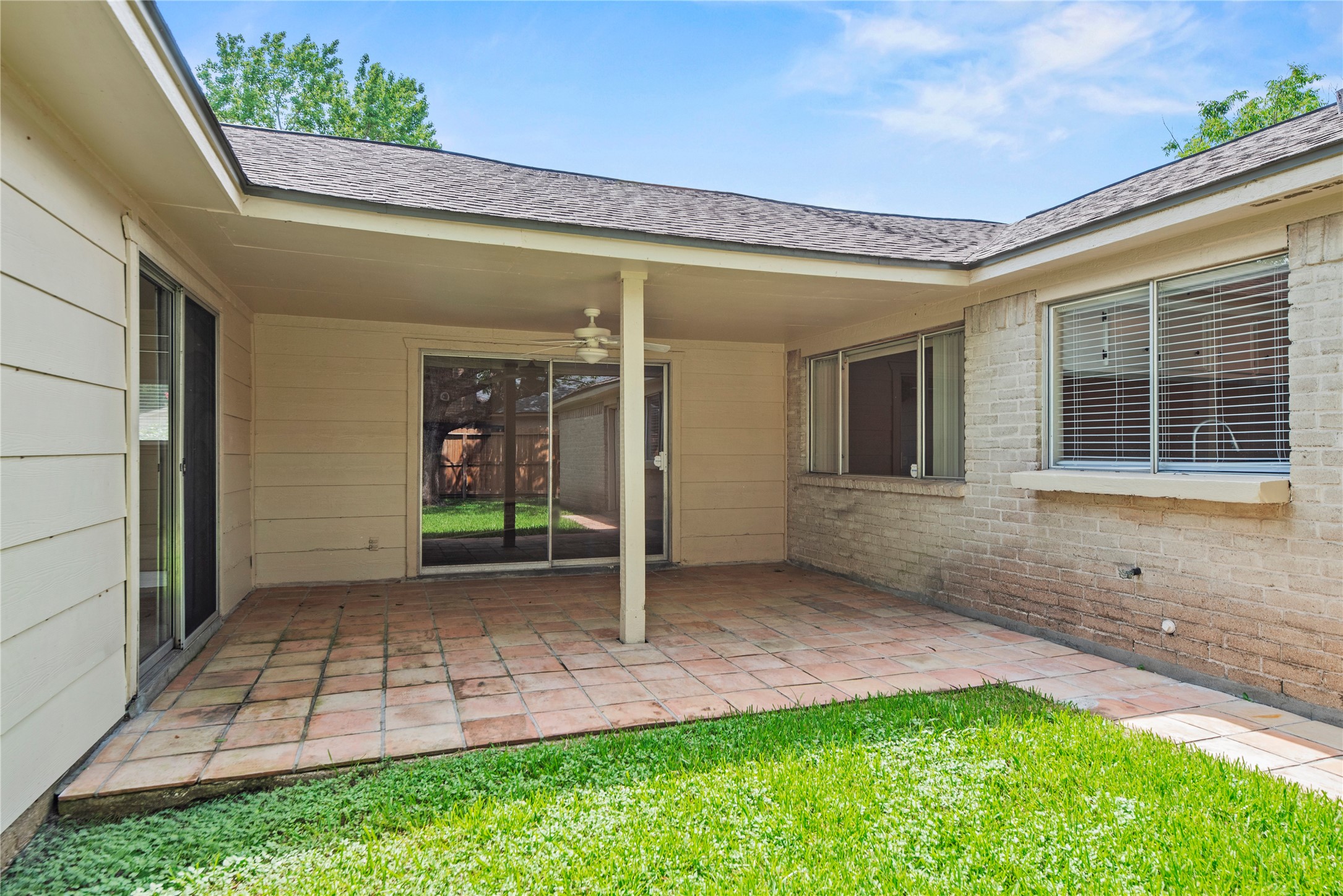 6931 Sandy Knolls Drive Spring, TX 77379 - Photo 18 of 21 Covered patio for entertaining or winding down at the end of the day
**6931 Sandy Knolls Dr., Spring, TX 77379**