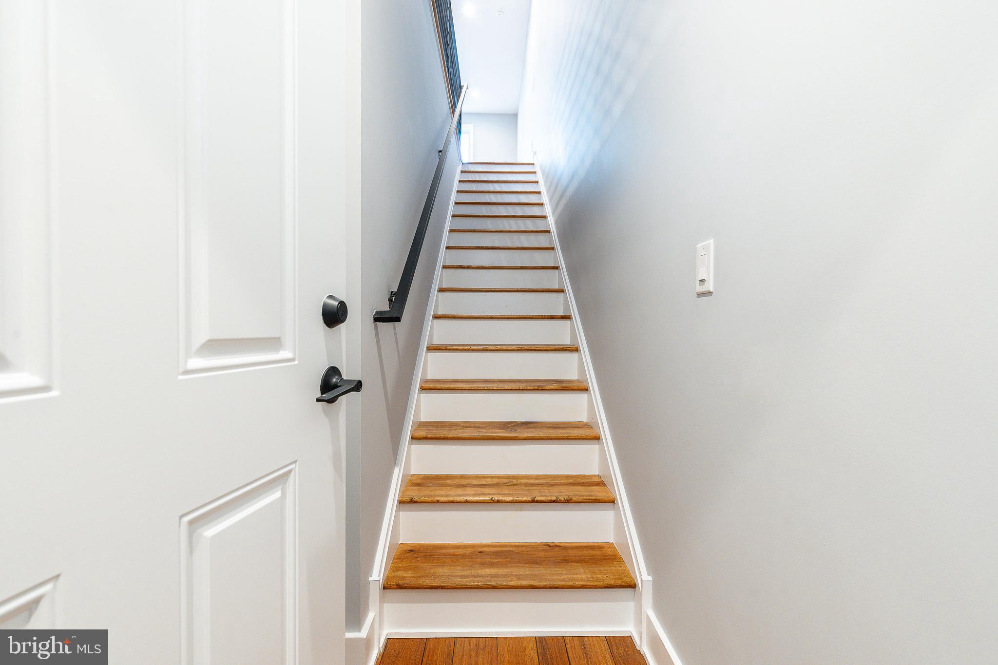 2821 Livingston Street, Unit 2 Philadelphia, PA 19134 - Photo 21 of 24 a view of entryway