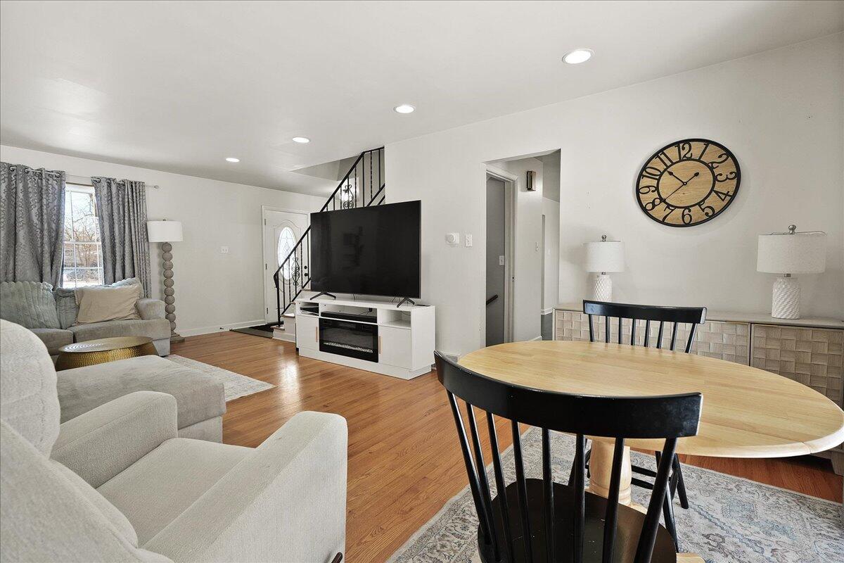 741 Pettibone Street Crown Point, IN 46307 - Photo 11 of 36 1200x800