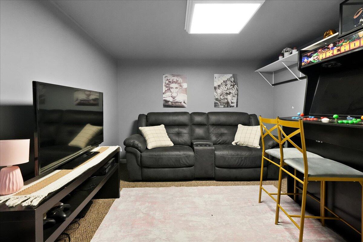 741 Pettibone Street Crown Point, IN 46307 - Photo 26 of 36 1200x801