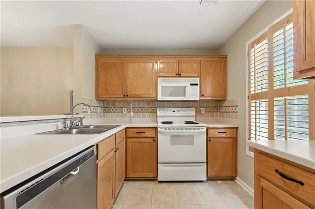 $215,000 | 202 Mountain Chase, Cartersville, GA 30120